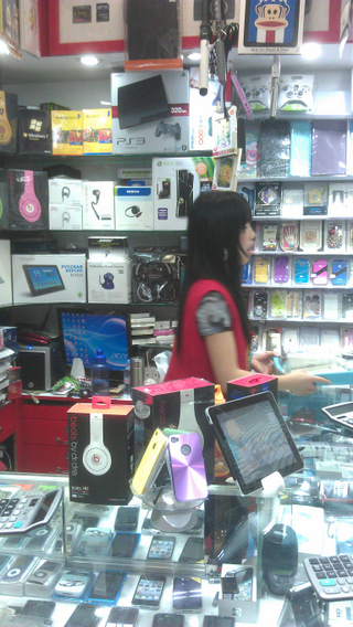 Illustration for article titled How Tourists Are Encouraging Chinese Knock-Offs